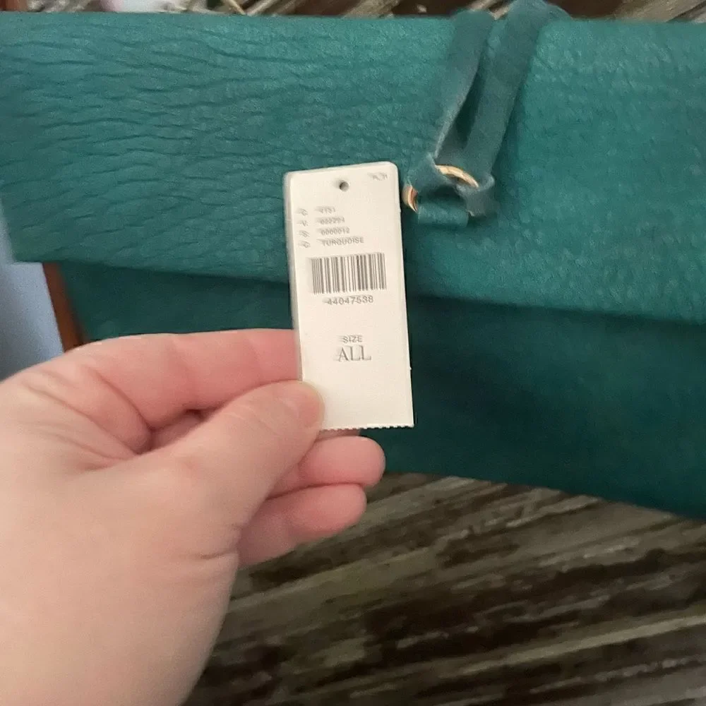 Street Level Dreia envelope crossbody real suede purse. Removable strap. NWT